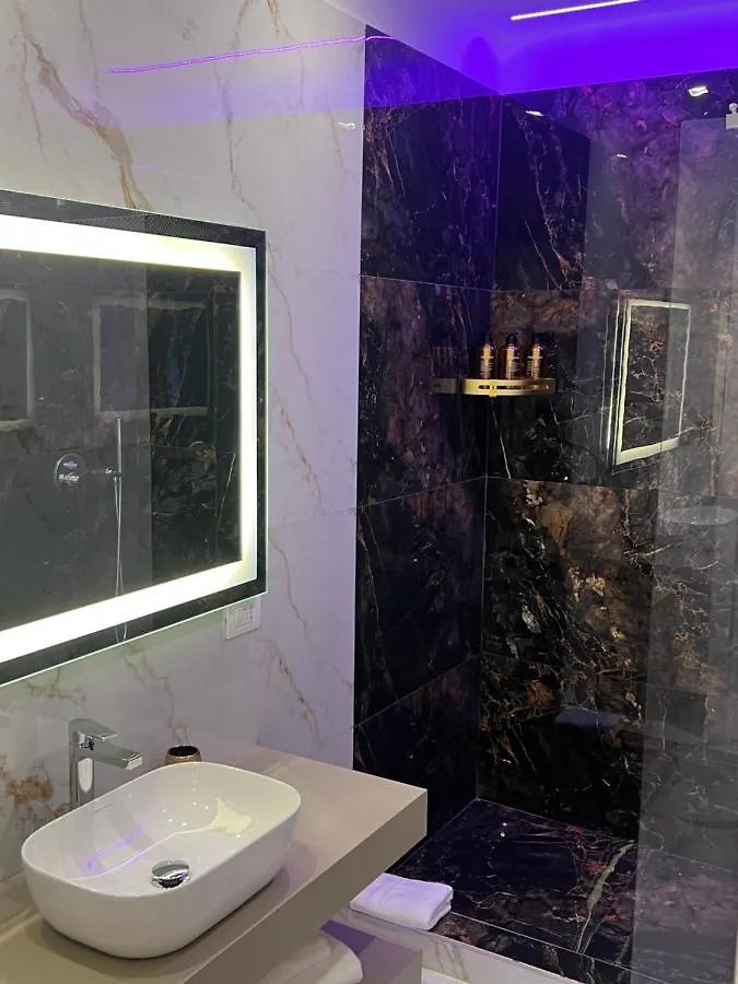 La Lepre Artemide Bed & Breakfast Naples 0*,